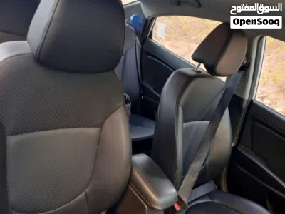Hyundai Accent Standard 4