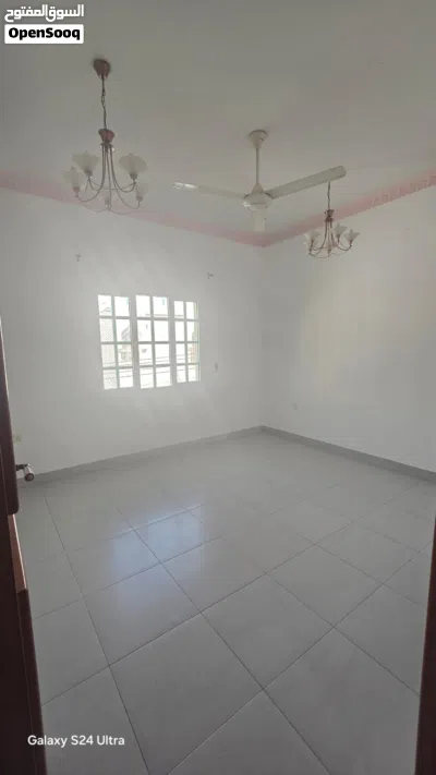غرفتين وصاله 2حمامات ومطبخ شامل انترنت فقط الغبره الشماليه خلف السفينه مول وقريب من جميع الخدمات 220 3