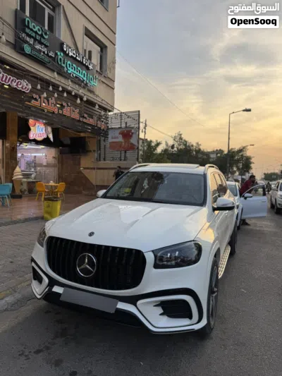 Mercedes Benz GLS-Class GLS 580 2