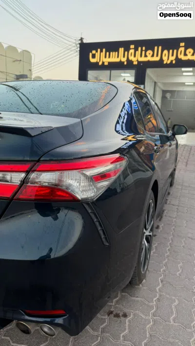 Toyota Camry SE 3