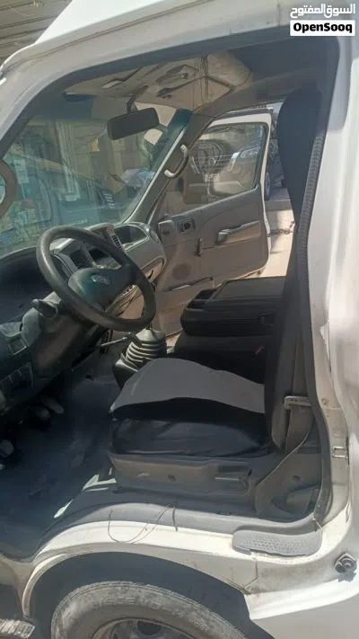نيسان اورفان 4