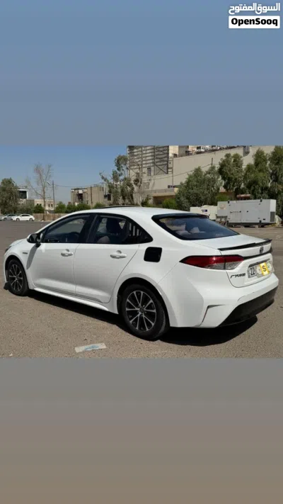تۆیۆتا کۆرۆلا هایبرید 4