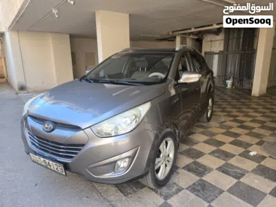 Hyundai Tucson Limited 3