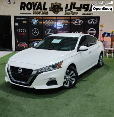 Nissan Altima S 2