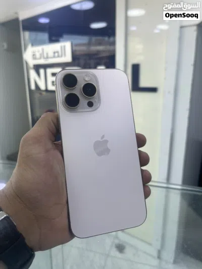 ايفون 16 pro max 3