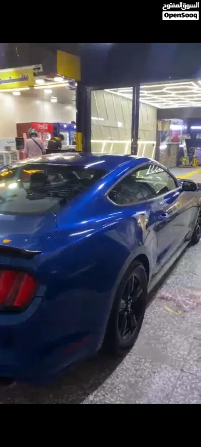 Ford Mustang V6 2