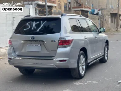 Toyota Highlander Limited 4