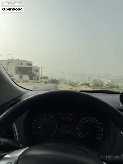 نيسان سنترا Standard 4