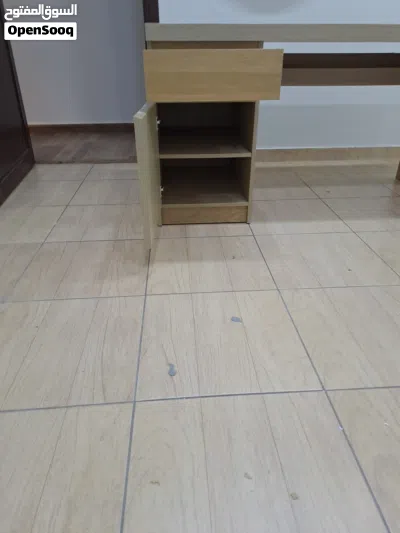 مكتب مستعمل 2