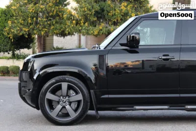 Land Rover Defender Standard 2