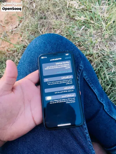 ايفون XR هاتف مش مغير شي مساوم 900 هاتف ربي يبارك ولا غلطه 3