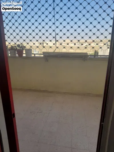 شقة للبيع بسعر مغري 2