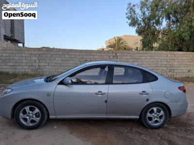 Hyundai Avante Standard 4