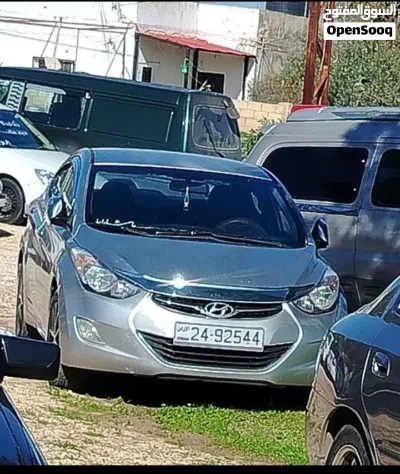 Hyundai Avante Standard 3
