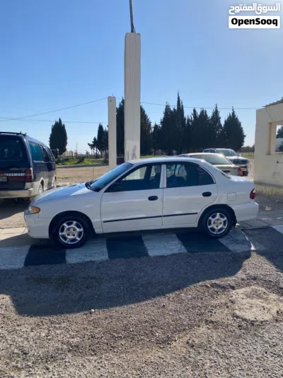 هيونداي اكسنت Standard 4