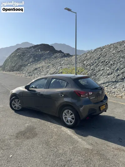 Mazda 2 Standard 4