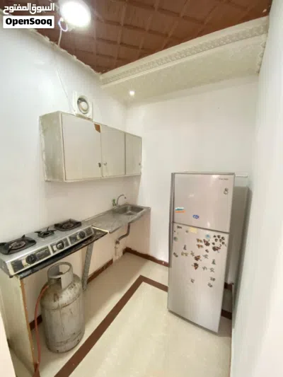 استوديو راقي و اثاث جديد بالخوير Elegant Studio with new furniture in Al Khuwair 3