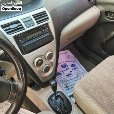 Toyota Yaris Basic 2