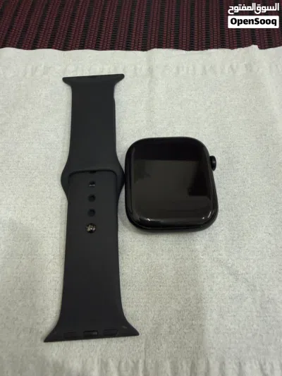 Selling my Apple Watch Series 10 (GPS), 46mm in Jet Black color 4