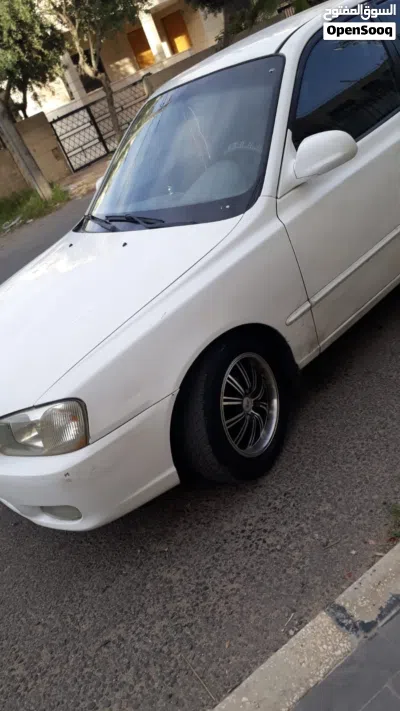 هيونداي فيرنا Standard 4