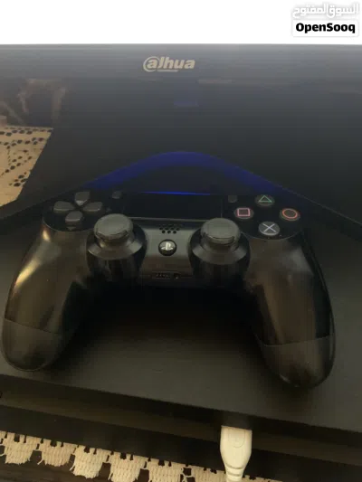 PlayStation 4 مستعمل بحاله الوكاله 2