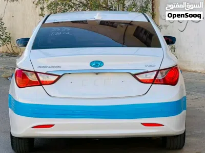 Hyundai Sonata Limited 3