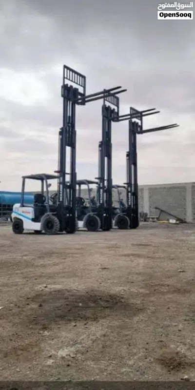 رافعة شوكية للايجار forklift for rent 2