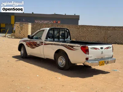 Mitsubishi L200 Standard 4
