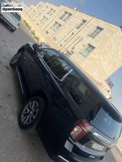 Chevrolet Tahoe LS 4