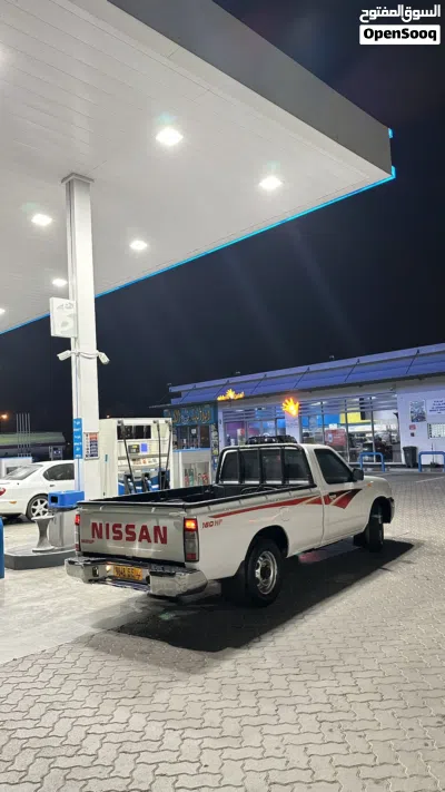 نيسان داتسون 4