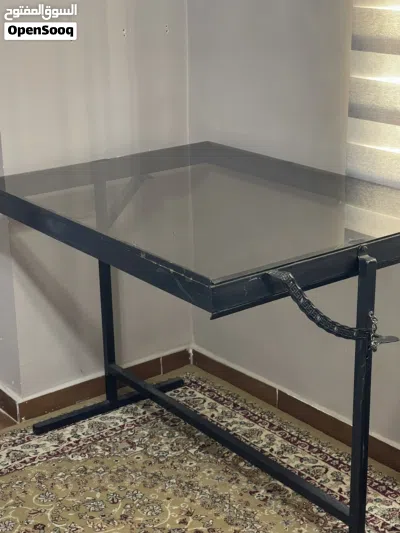 مرسم هندسي زجاجي شفاف لون اسود 2