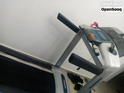 سير رياضي Horizon Fitness 2