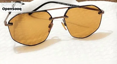اصلي بحالة الجديد Emporio Armani 2
