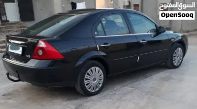 فورد مونديو Standard 4