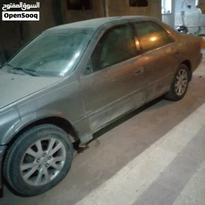 Toyota Camry SE 2