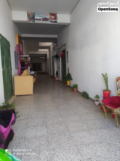 محلان تجاريان بجانب المسجد 3