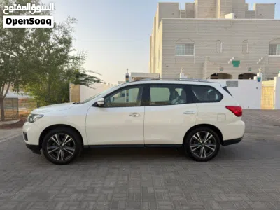 Nissan Pathfinder SL 4