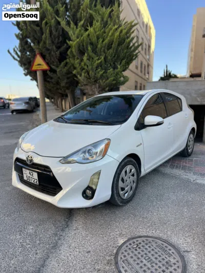 تويوتا بريوس ⁦Prius C⁩ 2