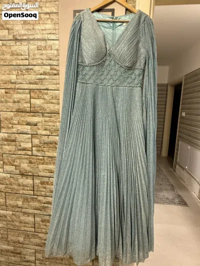 فستان سهرة مميز جداً للبيع + 3