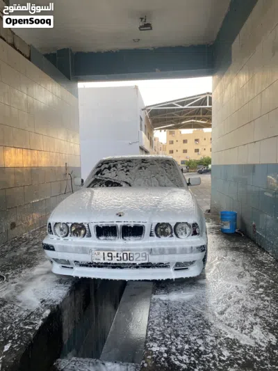 بي ام دبليو الفئة 5 525 2