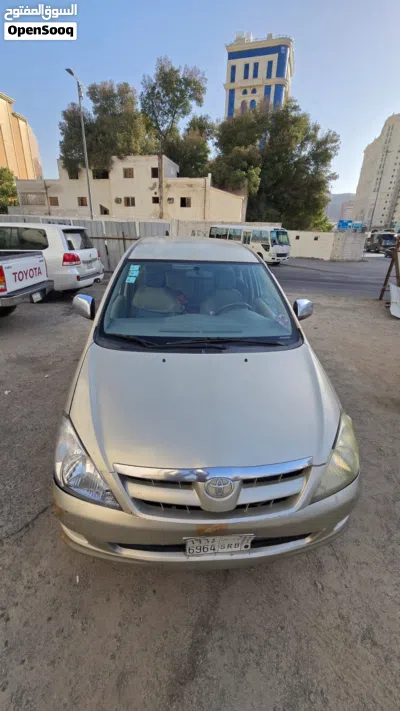 Toyota Innova GL 3