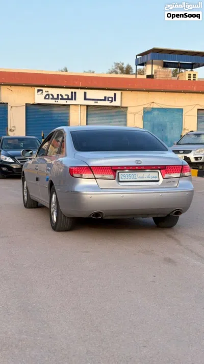 Hyundai Azera GL 2