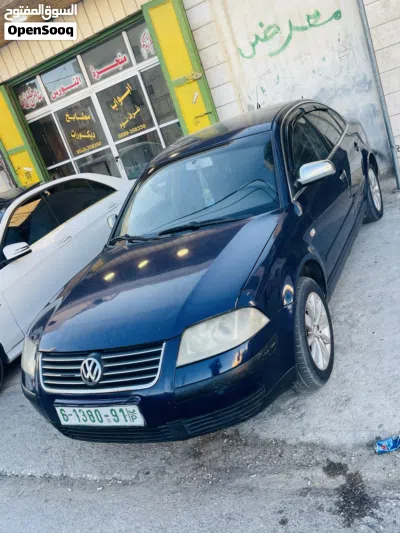 فولكسفاغن باسات Standard 2