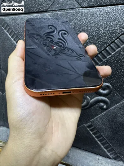 ايفون 17 برو ماكس 256 بطارية 100 نسخه شريحه فعليه ZA مامفتوح وتر بروف 4