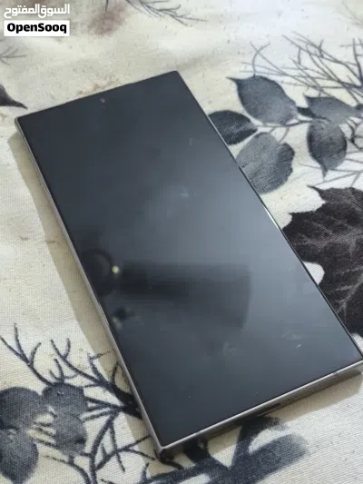 مجسم Samsung S24 Ultra دمية كأنه حقيقي (للعرض والزينة) 2
