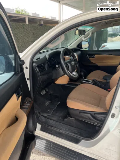 Toyota Fortuner Exclusive 4