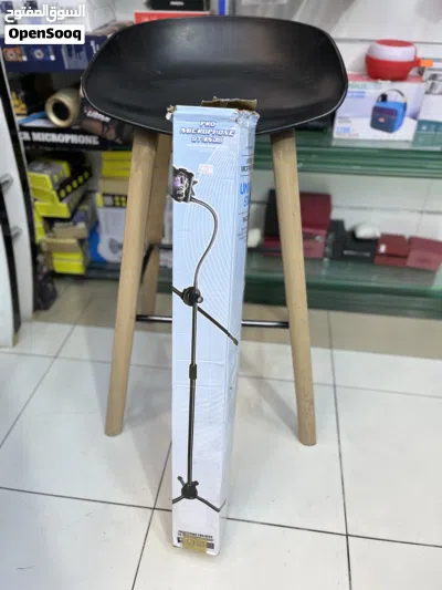 Universal Studio/Karaoke Mic Stand – Full Kit (Great for reaching musicians and creators) 3