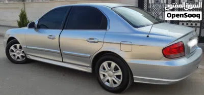 Hyundai Sonata SE 3