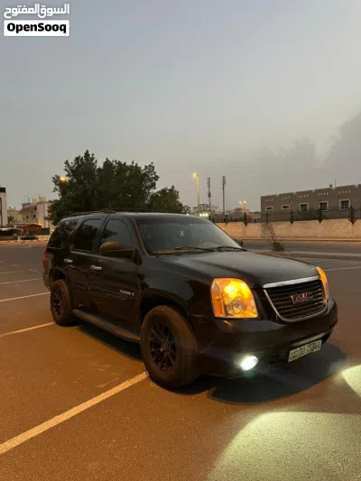 GMC Yukon SLT 2