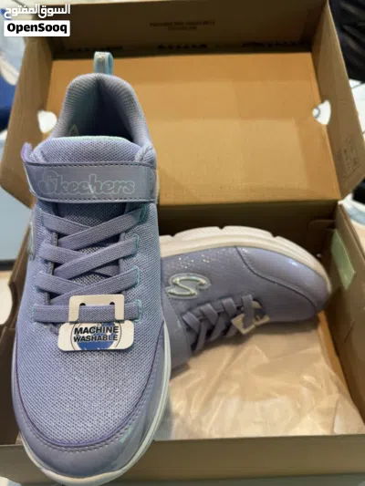 skechers new in box 2